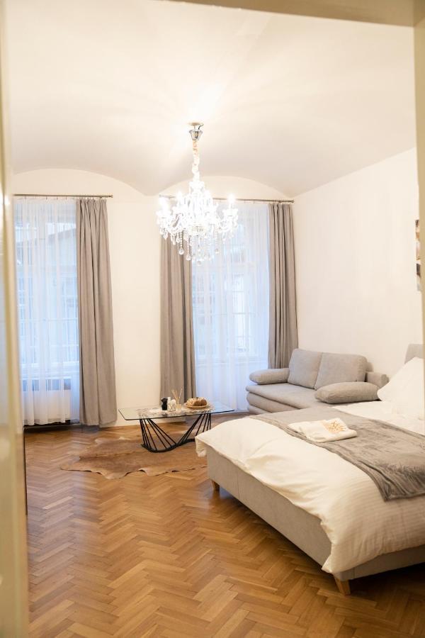 Helen Homestay Vaclavske Namesti Apartamento *