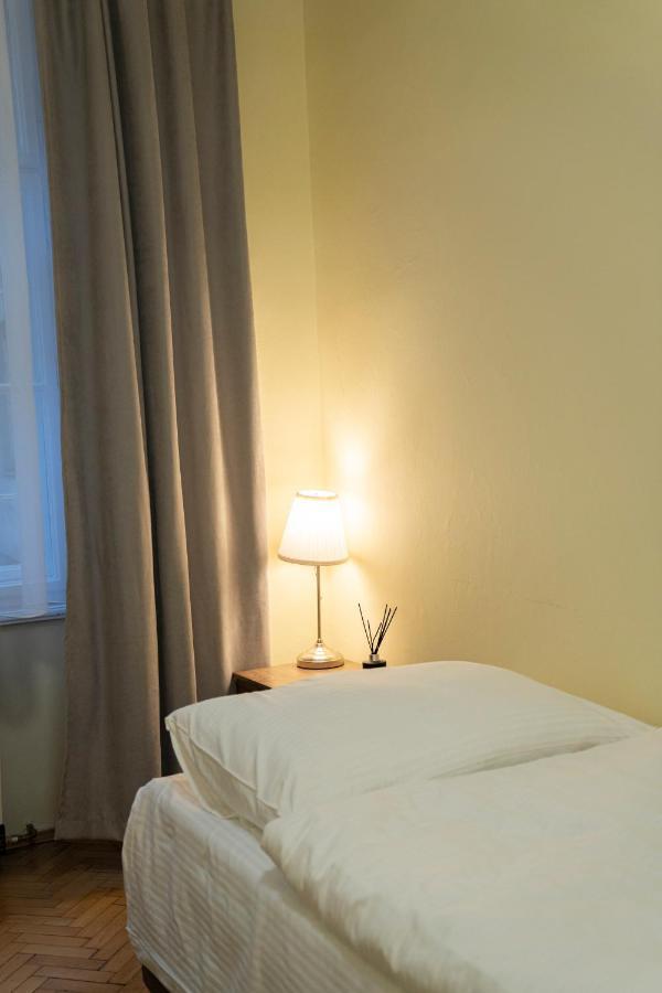 Helen Homestay Vaclavske Namesti Apartamento